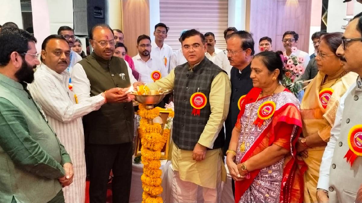 Investment agreements worth Rs 8436 crores were signed at the state level investment conference held in Dhule city
