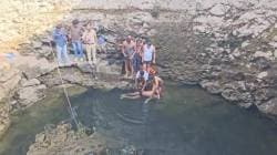 पोहण्यासाठी विहीरीत उतरलेल्या दोन तरुणांचा मृत्यू