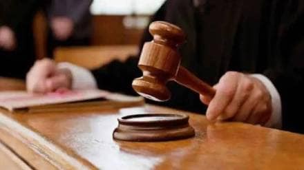 A case has been registered against three people for presenting fake bail bonds in a Mumbai court two of them are under arrest