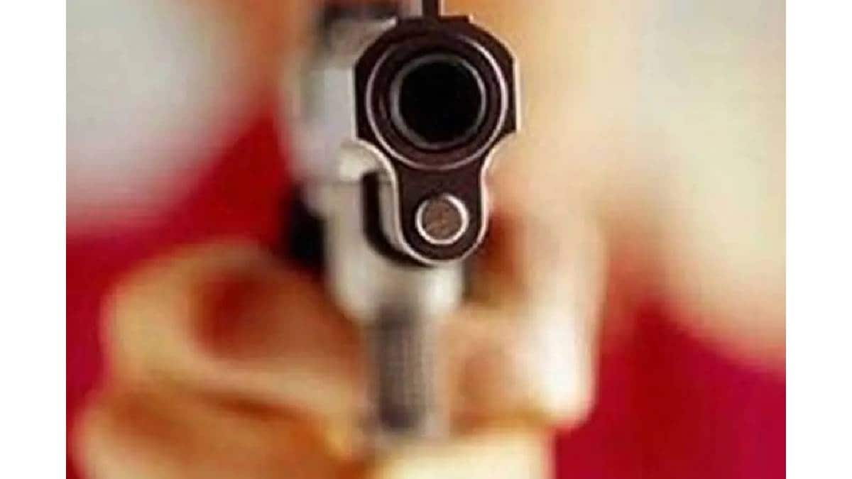 वैष्णवी हगवणे यांच्या माहेरच्यांना धमकाविल्याप्रकरणी एकावर पुण्यातील वारजे पोलीस ठाण्यात गुन्हा दाखल