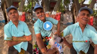 Old man emotionally keeps late wife's photo in his pocket