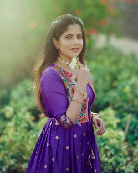 Amruta Deshmukh Purple Paithani Dress