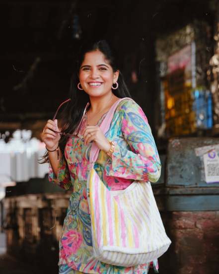 Amruta Deshmukh Purple Paithani Dress