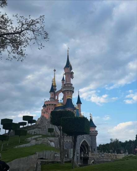 Ankita Walawalkar Kunal Bhagat Disneyland Paris