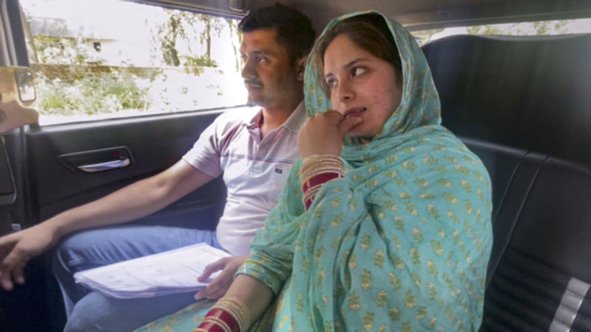 CRPF personnel With Pakistani Wife.