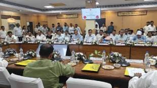 MP Jalgaon Nandurbar absent railway review meeting central railway GM