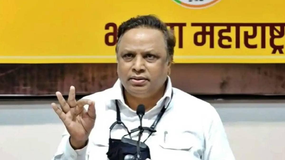 Cultural Minister Ashish Shelar expressed the view that the Childrens Book Fair initiative is important