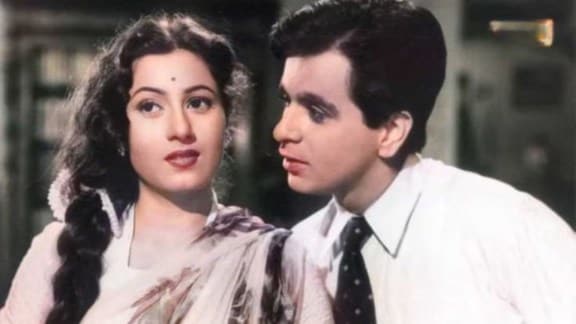 Dilip Kumar broke up with Madhubala because she cant have baby