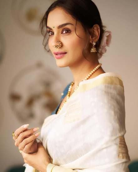 Dissha Pardeshi Red Dress Look