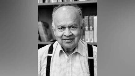 Dr Narlikars assistant Venkatesh Samak expressed his feelings in emotional words