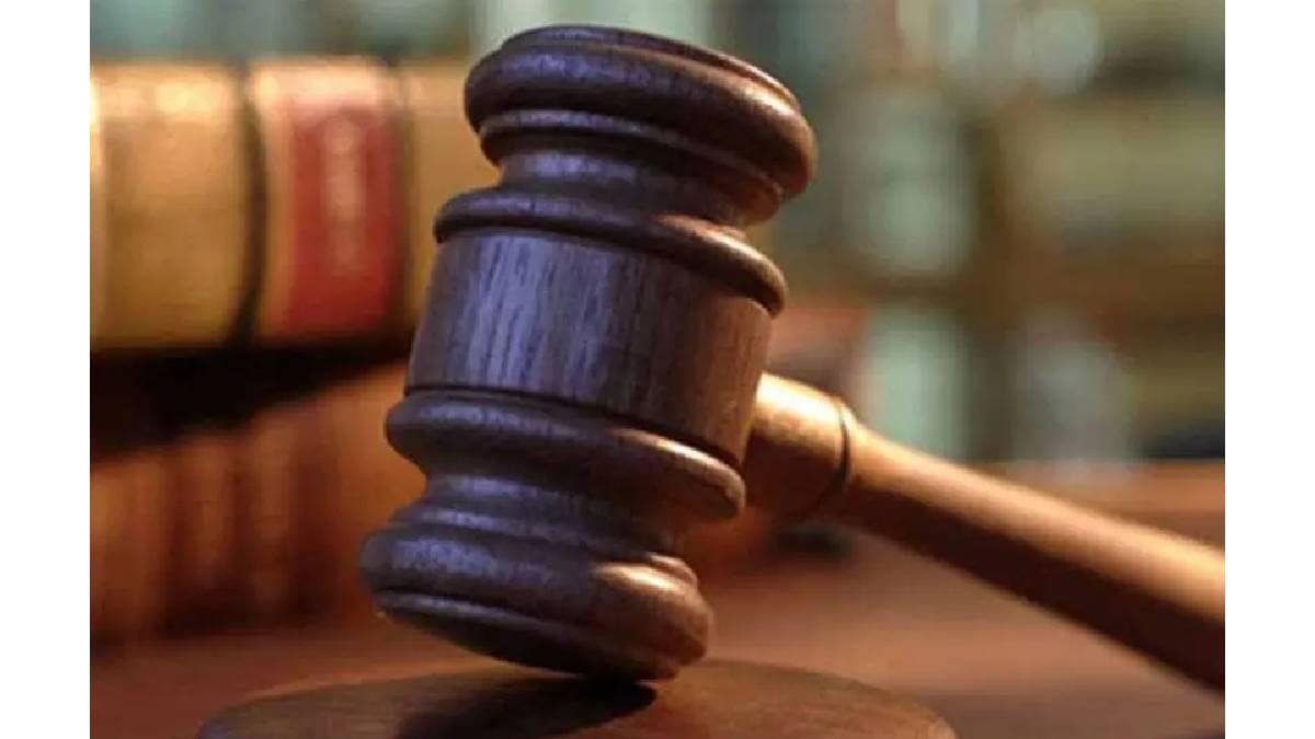 High Court asked MPSC for expert report on extra syllabus questions in 2018 AAO exam