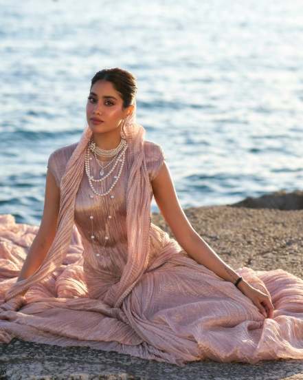 Janhvi Kapoor', Sridevi, Cannes 2025 debut look