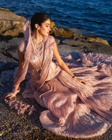 Janhvi Kapoor', Sridevi, Cannes 2025 debut look