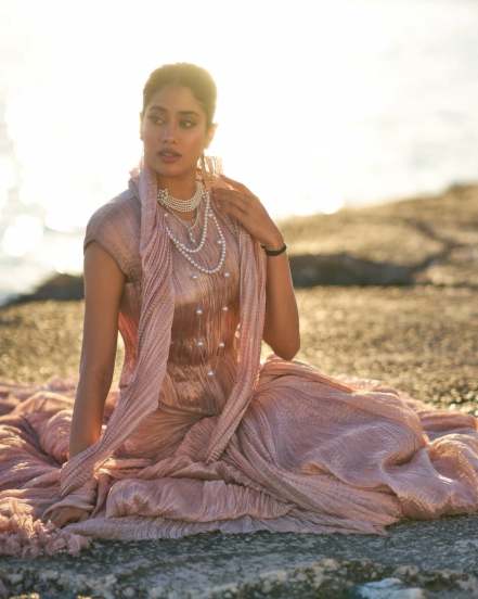 Janhvi Kapoor', Sridevi, Cannes 2025 debut look