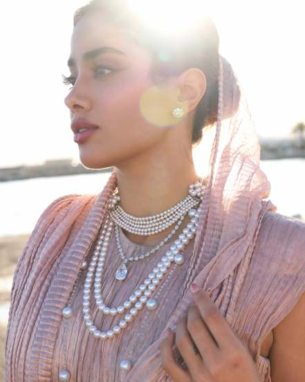 Janhvi Kapoor', Sridevi, Cannes 2025 debut look