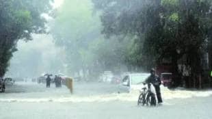 Karad city and surrounding areas were lashed by strong winds thunder and lightning today