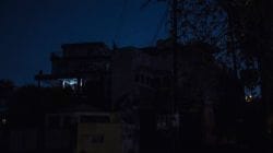 Jammu And Kashmir Air Strike : जम्मूमध्ये पाकिस्तानकडून एअर स्ट्राईक; परिसरातील वीजपुरवठा पूर्णपणे खंडित