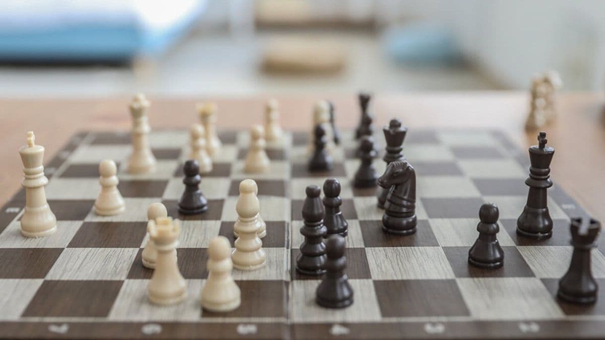 Taliban bans chess in Afghanistan