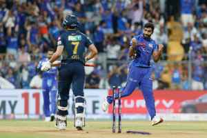 Mumbai Indians vs Gujarat Titans Live Match Score Updates in Marathi