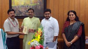 Former state Finance Minister MLA Sudhir Mungantiwar visited Kerala for study of lottery model