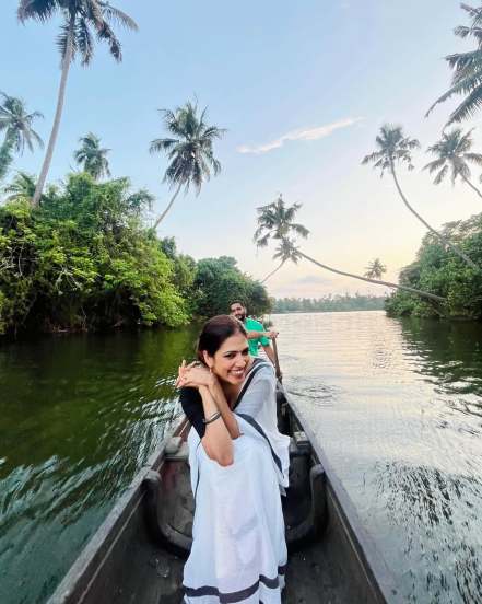 Malavika Mohanan Kerala Vacation