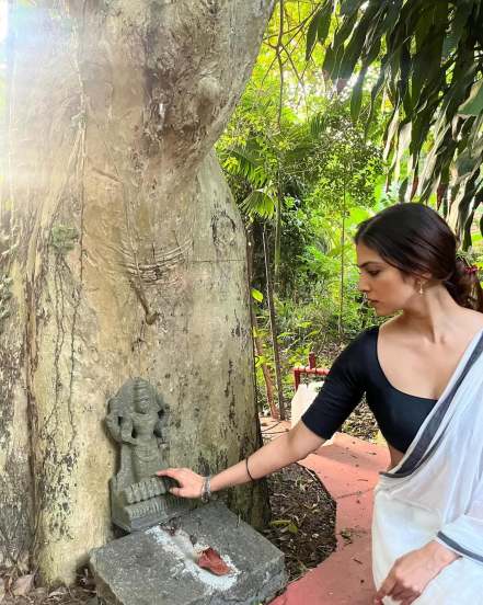 Malavika Mohanan Kerala Vacation