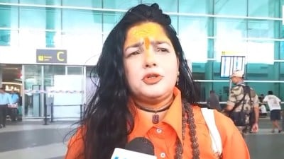 “माझं मुस्लिमांवर खूप प्रेम आहे”, ममता कुलकर्णीचं वक्तव्य; म्हणाली, “मला पाकिस्तानातून…”