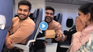 Man Celebrate Mother Birthday In Flight
