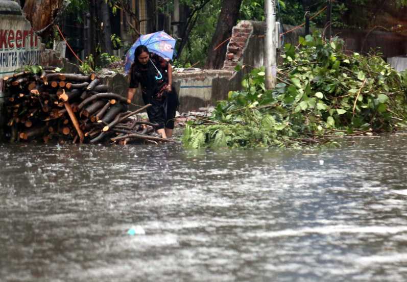 Mumbai pune heavy rain photos