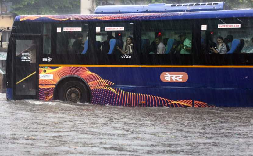 Mumbai pune heavy rain photos