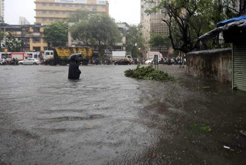 Mumbai pune heavy rain photos