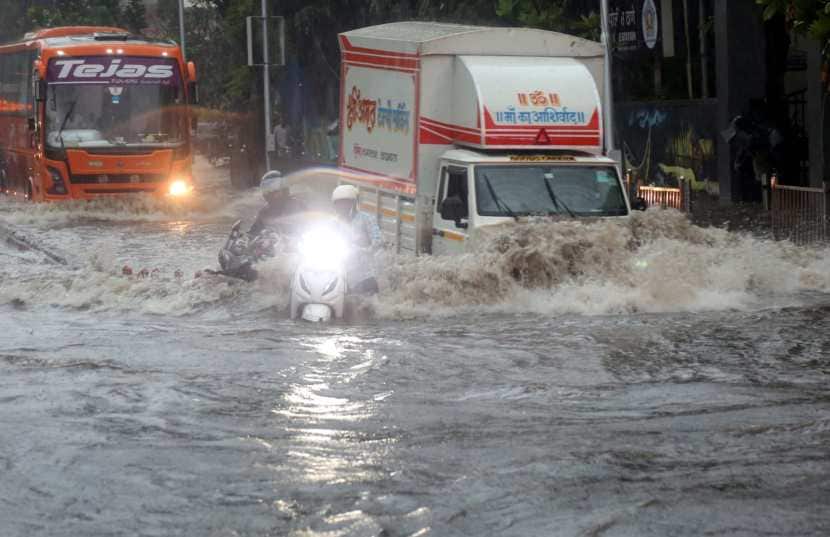 Mumbai pune heavy rain photos