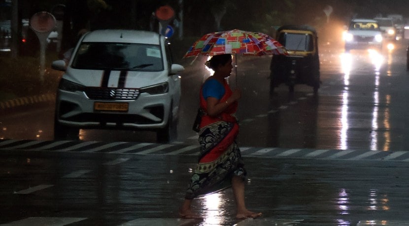 Mumbai pune heavy rain photos