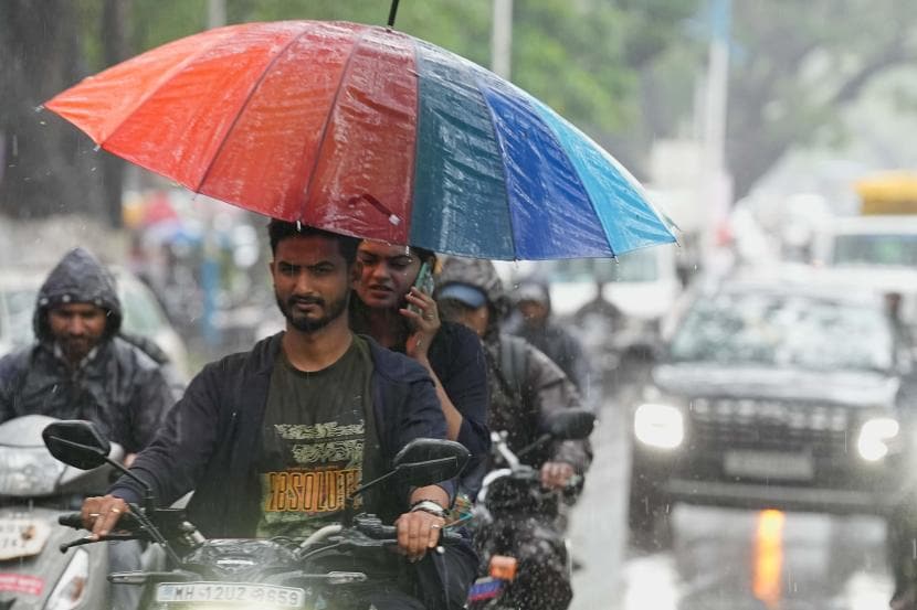 Mumbai pune heavy rain photos