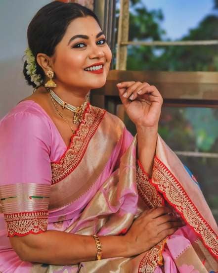 Namrata Sambherao Green Saree Look