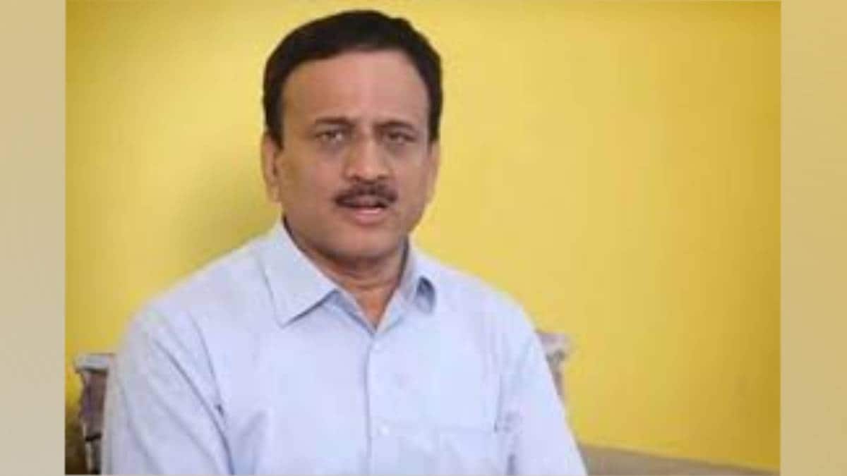 girish mahajan said Bhujbal can claim Nashik post or become third Deputy CM if CM agrees