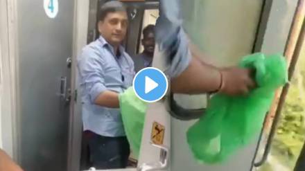 Shocking VIDEO Snake Found In AC Coach Toilet Of Dibrugarh Rajdhani Express