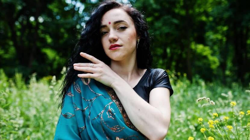 Why are Kashmiri women more beautiful and attractive