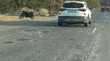 Potholes on mumbai ahmedabad highway raise concerns over poor quality concreting work