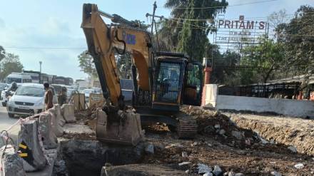 culvert work of mumbai ahmedabad national highway