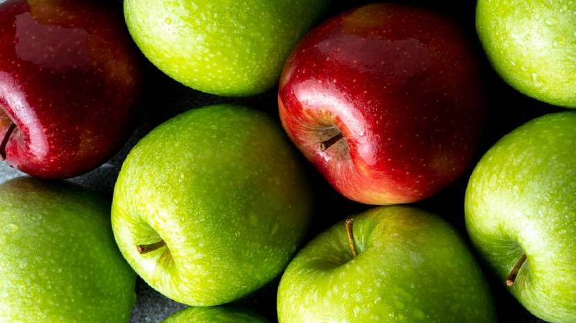 Which apple is more beneficial for health red or green 