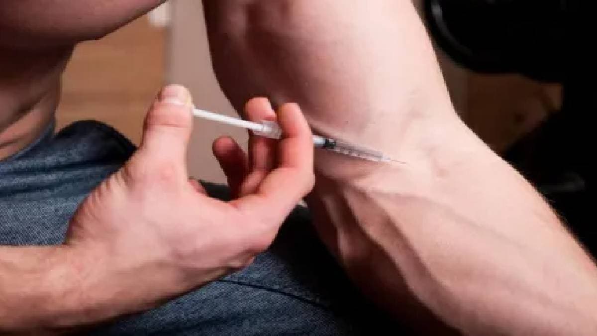arrest of a national wrestler for selling illegal steroid injections satara police nabbed steroid racket mastermind from Mumbai