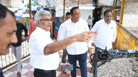 Mumbai bmc administration scam has been revealed in drain cleaning work this year as well