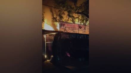 Fire , shops , Motala, Buldhana, loksatta news,