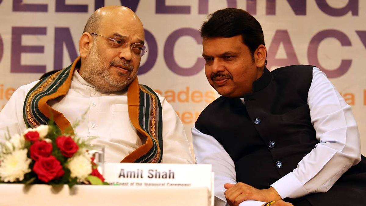 Some people also join party at BJP Shankhnaad public meeting in Nanded today in the presence of Shah Fadnavis