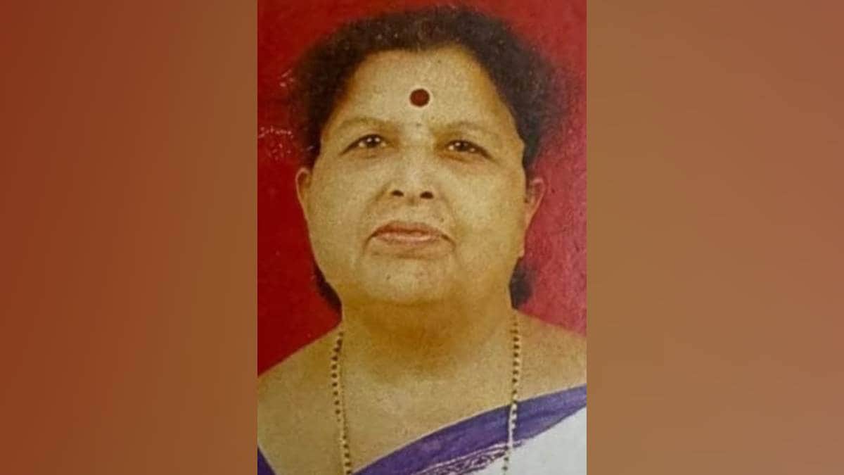 Sunita Phatak director of Sarvesh Sabharwal in Dombivli passed away