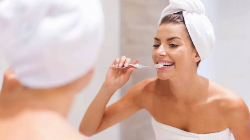 How to Get Rid of Yellow Teeth