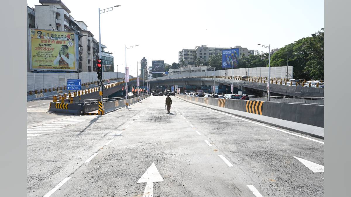 ex BJP corporator Abhijeet Samant demands immediate BEST buses on Gokhale Bridge route