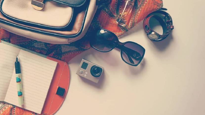 How do sunglasses protect your eyes
