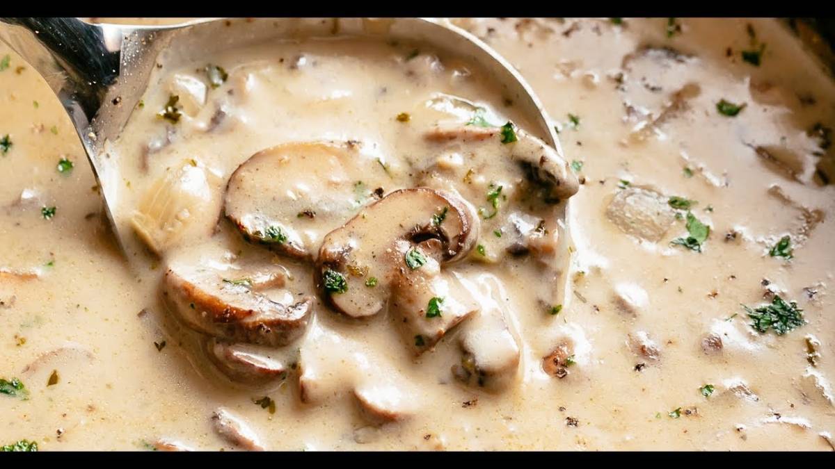 Healthy soup recipe for monsoon mushroom soup recipe in marathi